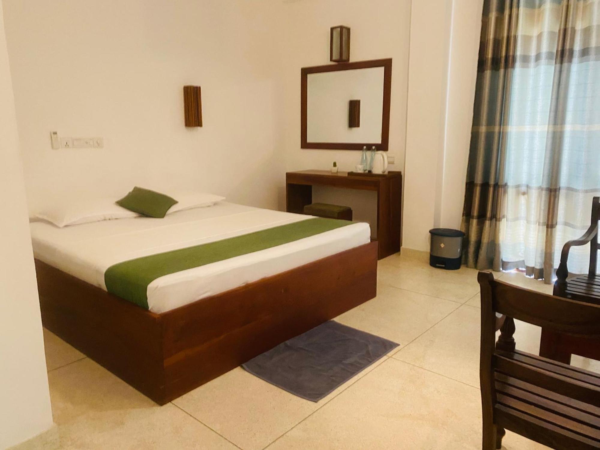 Bienvenido Cozy Madiha Hotel Matara Quarto foto